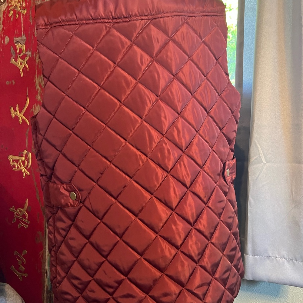 J Crew Quilted Women's Jacket in Rich Burgundy - Picture 2 of 7